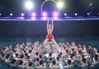 'Đệ nhất mỹ nhân' Lâm Chí Linh múa dưới nước chào năm mới