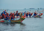 Lễ hội đua thuyền tứ linh ở đảo Lý Sơn thu hút du khách