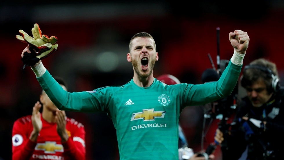 De Gea ký mới 5 năm MU, Real đánh bật Barca