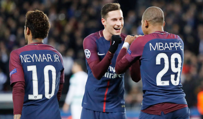 Mất loạt trụ cột, PSG chiến MU bằng đội hình nào?