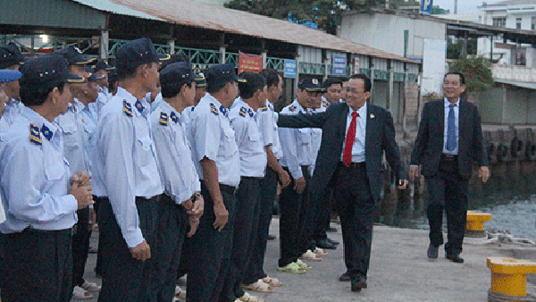 Lực lượng bảo vệ đảo Yến sào Khánh Hòa ra quân đầu năm