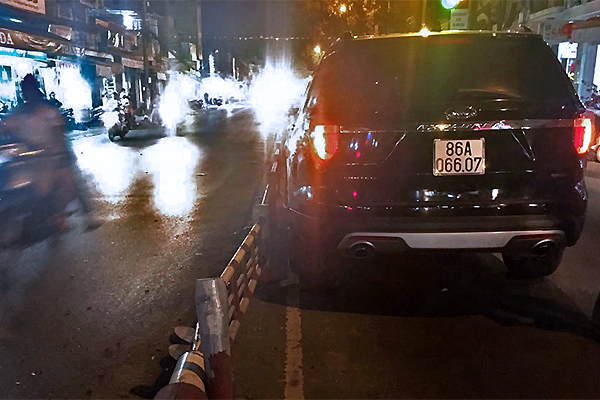 Sư thầy lái ô tô tiền tỷ gây tai nạn liên hoàn