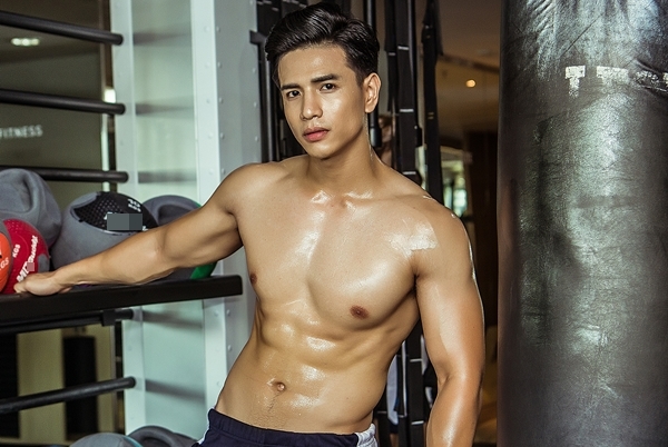 Siêu mẫu Trịnh Bảo dự thi Mr. International 2019