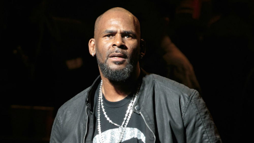 R. Kelly lộ băng nhạy cảm lạm dụng tình dục với thiếu nữ 14 tuổi