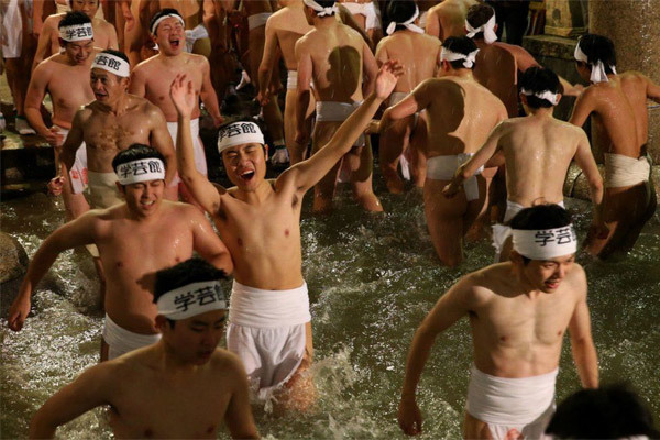 Hình ảnh lễ hội 'khỏa thân' Nhật đông cả vạn người