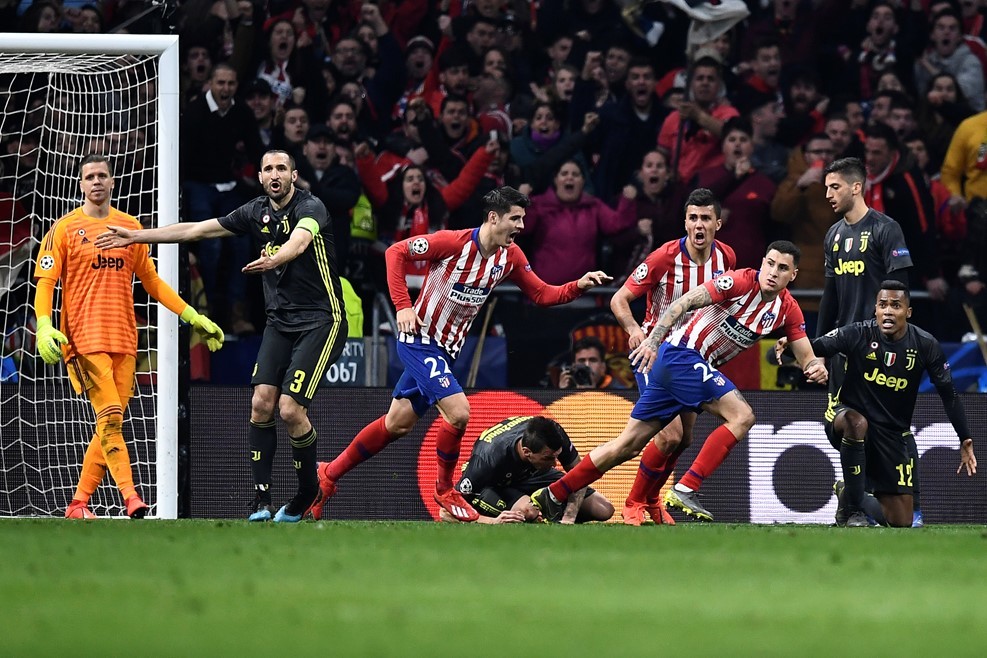 Kết quả Atletico 2-0 Juventus: Ronaldo tịt ngòi, Lão bà ôm hận