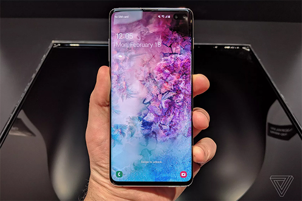 Galaxy S10 ra mắt: Màn hình khoét lỗ, vân tay siêu âm, cấu hình siêu cao cấp