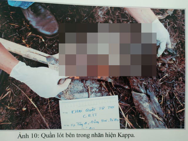 Dọn cỏ ở vòng xoay, phát hiện bộ xương người