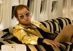 Phim về huyền thoại Elton John hé lộ nhiều góc khuất