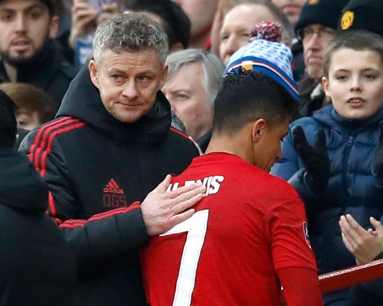 Solskjaer đay nghiến Sanchez, gạt ra khỏi đội hình MU