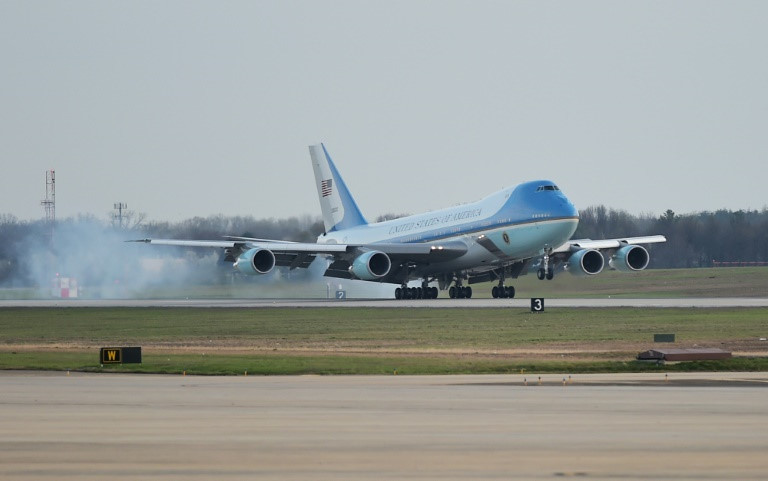 Chi phí hàng triệu USD cho mỗi chuyến công du của Air Force One