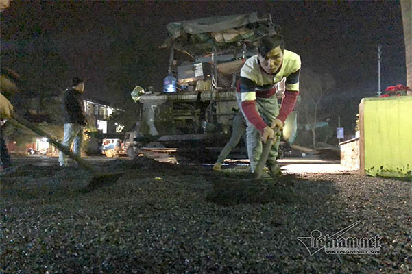 Nâng cấp ga Đồng Đăng trong đêm, dưới cái rét 11 độ