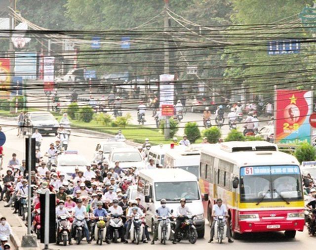 Mua lại xe, chủ mới 'ngớ người' vì bị truy thu phí bảo trì