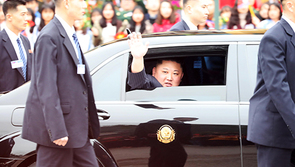 Hình ảnh ông Kim Jong Un đến Việt Nam