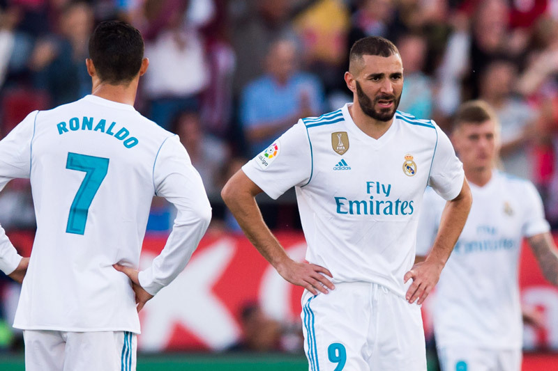 Benzema phũ phàng với Ronaldo trước Siêu kinh điển