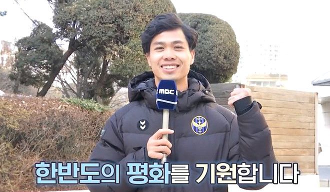 Công Phượng lên truyền hình Hàn Quốc dự báo thời tiết Hà Nội