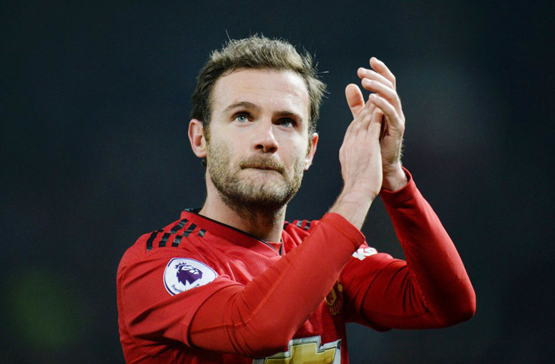 MU 'đột kích' lấy Rakitic, Juan Mata được trọng thưởng