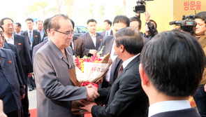 Phái đoàn Triều Tiên tham quan mô hình kinh tế tư nhân ở Việt Nam