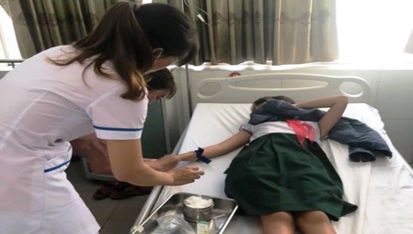 Uống trà sữa trân châu, 19 em học sinh tiểu học nhập viện