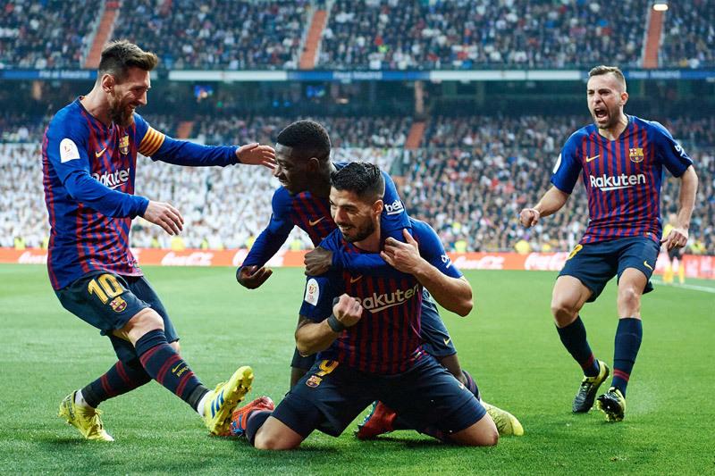 Barca hạ đẹp Real: 