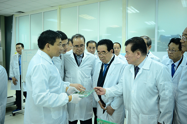 Phái đoàn Triều Tiên ấn tượng với công nghệ tại cơ sở nghiên cứu Viettel