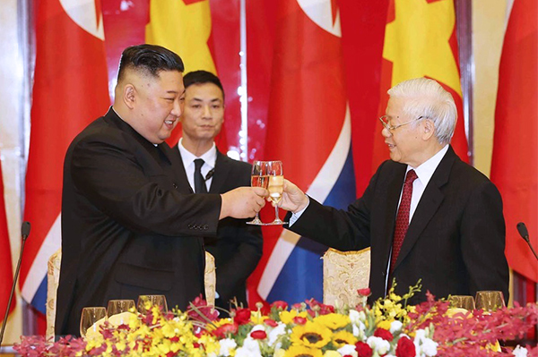 Tổng bí thư, Chủ tịch nước mở tiệc chiêu đãi Chủ tịch Kim Jong-un