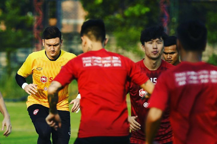 Đặng Văn Lâm là điểm tựa chiến thắng của Muangthong