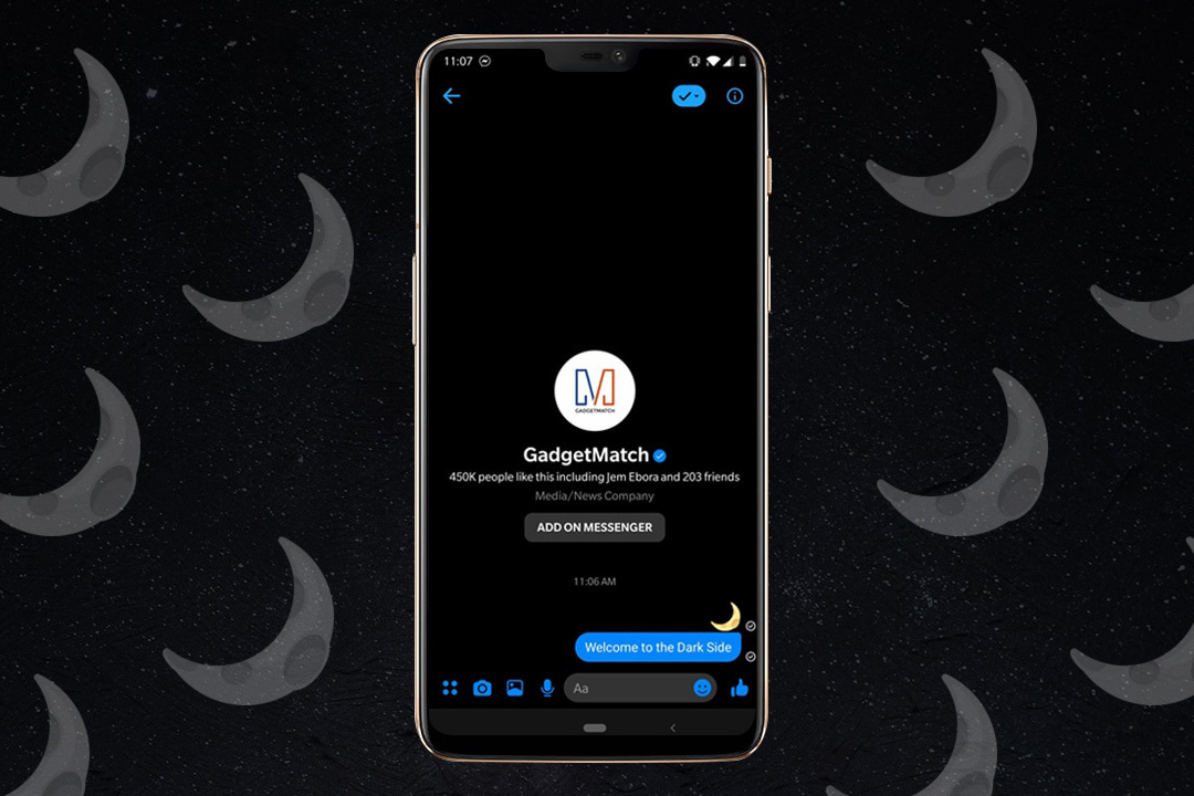 Chế độ tối Messenger được cập nhật mới đây giúp cho người dùng có thể sử dụng ứng dụng với độ tối gần như hoàn toàn, giúp giảm ánh sáng và bảo vệ mắt người dùng. Hãy xem hình ảnh để thấy sự khác biệt giữa chế độ sáng và chế độ tối này nhé!