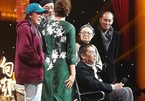 'Trương Phi' bệnh nặng, ngồi xe lăn hội ngộ dàn diễn viên 'Tam Quốc diễn nghĩa'