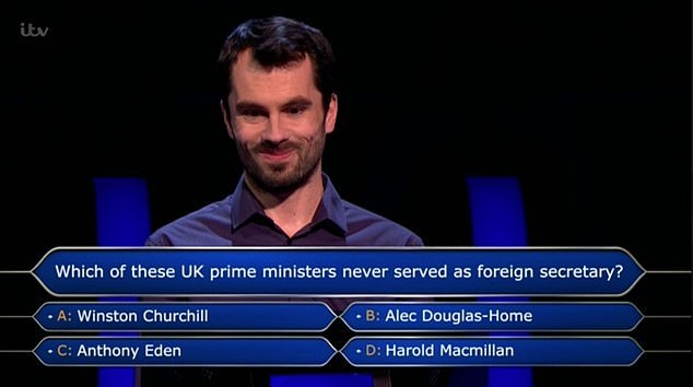 Thầy giáo điển trai rớt ngôi vị triệu phú vì câu hỏi cuối cùng, mang về 15 tỷ