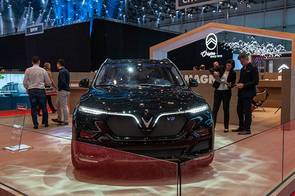 VinFast ra mắt 'siêu phẩm' LUX-V8 tại Geneva Motor Show 2019