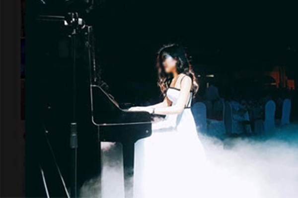 Tình yêu chàng Tây dành cho cô gái Việt qua đời vì tai nại giao thông