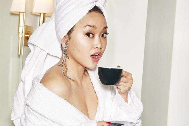 Cô gái Cần Thơ đóng bom tấn Mỹ khoe vẻ đẹp nóng bỏng ở tuổi 22