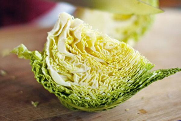 'Minh tinh hết thời' đẹp lịm tim nhờ rau 10 nghìn đồng chợ Việt nào cũng có