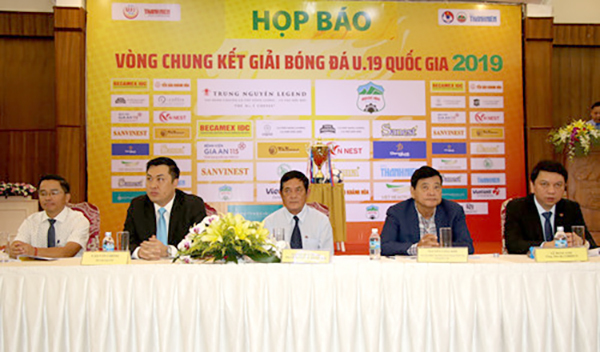 Giải U19 QG 2019: Quân bầu Đức đấu lò Viettel