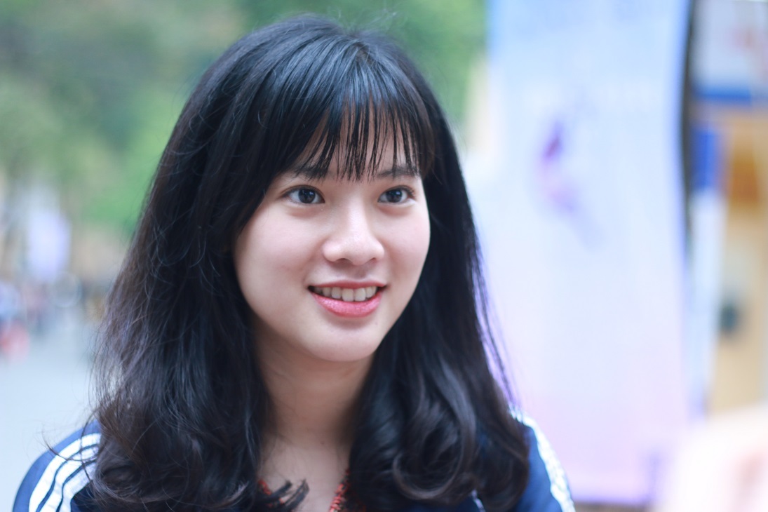 Giáo viên “gạ gẫm” học sinh: Không hiếm?