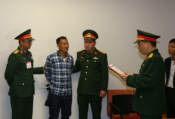 Bộ Quốc phòng bắt đối tượng truy nã quốc tế Lê Quang Hiếu Hùng
