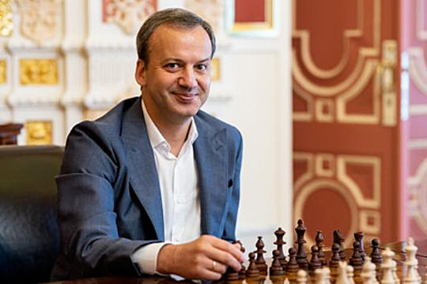 Chủ tịch liên đoàn Cờ Thế giới đến Việt Nam