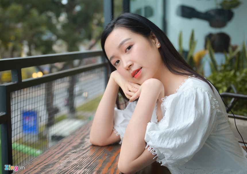 Nữ thủ khoa 9X trường Điện ảnh: 'Muốn một cảnh hôn với NSƯT Công Lý'