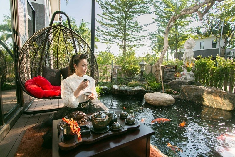 Biệt thự hơn 200 m2 ở Sài Gòn của Nhật Kim Anh