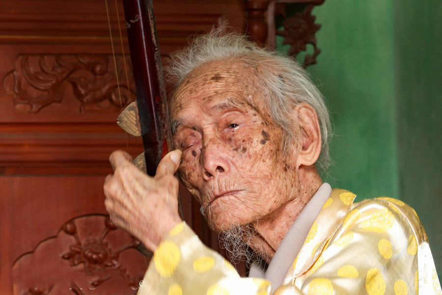 'Đệ nhất danh cầm' Nguyễn Phú Đẹ được phong tặng Nghệ nhân nhân dân