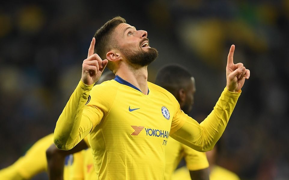 Giroud lập hat-trick, Chelsea đoạt vé tứ kết Europa League