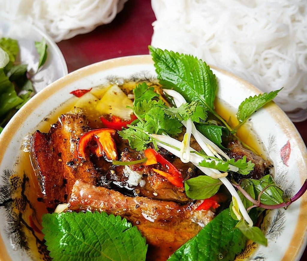 Bún bò Huế, phở bò và 10 món ăn Việt nổi tiếng trên thế giới