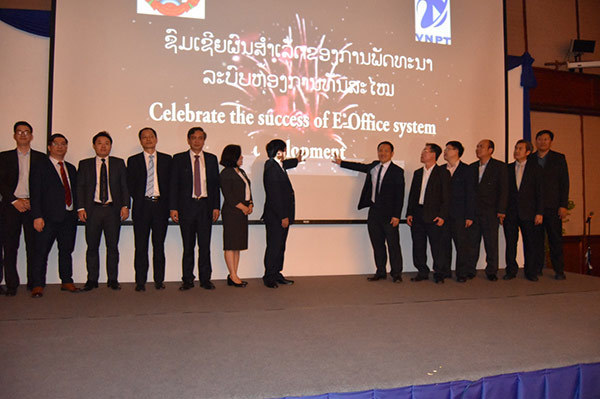 VNPT mang giải pháp số E-Office ra thị trường quốc tế