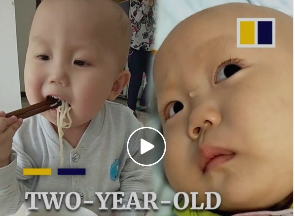 Rớt nước mắt nhìn bé 2 tuổi kiên trì chống chọi ung thư
