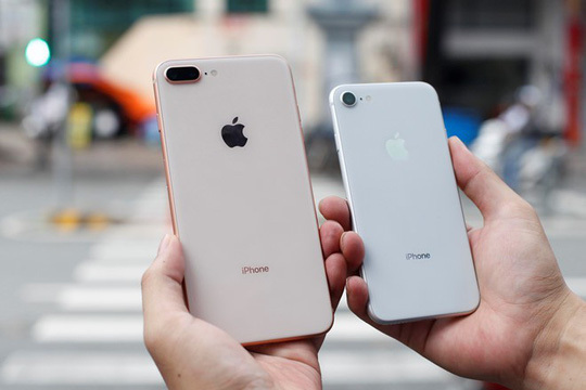 iPhone 8 ế ẩm: Khách chê, siêu thị giảm giá, bỏ bán hàng