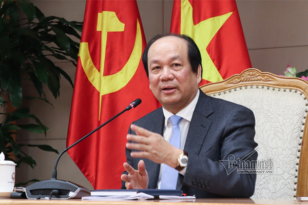 Bộ trưởng ngồi đâu cũng ký được giấy tờ, tiết kiệm hơn 1.200 tỉ