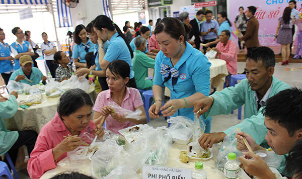 Công tác xã hội: Làm những gì có lợi nhất cho người nghèo