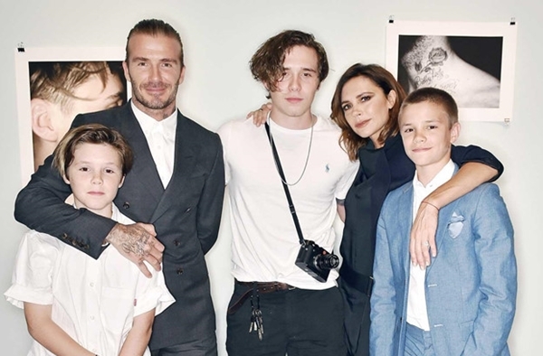 Victoria Beckham lần đầu tiết lộ những bí mật của gia đình