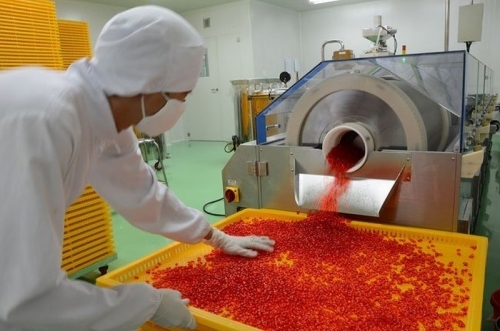 Capital flow to pharmacy industry speeds up